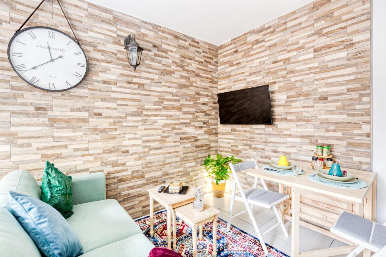 Apartamento Rer C A 4 Minutes A Pieds Chateau De Versailles 15 Minutes A Pied Exterior foto